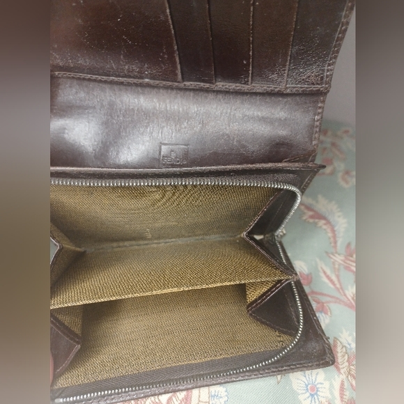 Vintage 90's Fendi Zucca Compact Wallet - Picture 12 of 14